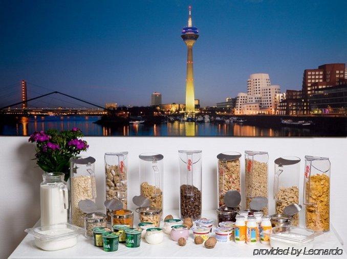 Hotel National Duesseldorf ภายนอก รูปภาพ
